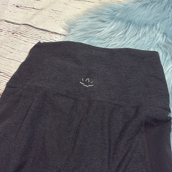 Beyond Yoga Darkest Night Mesh with It Spacedye Pocket Leggings - Picture 10 of 10